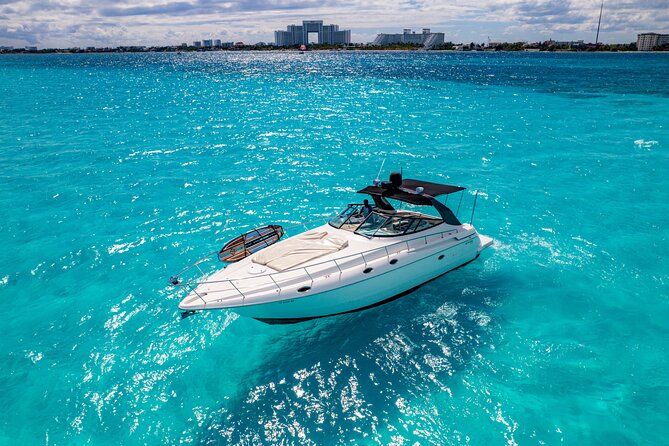 Tour to Isla Mujeres on Premium Yachts from Cancun - Service, space, and the family factor