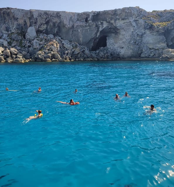 Trapani: Yacht Excursion to Levanzo and Favignana with Lunch - First stop: one hour around Levanzo