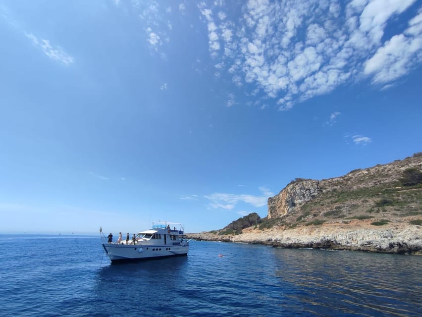 Trapani: Yacht Excursion to Levanzo and Favignana with Lunch - Two hours of free time on Favignana