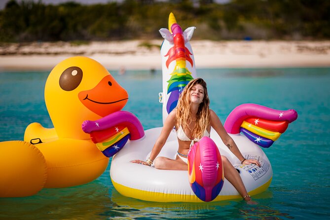 Tulum All Inclusive 4h – Luxury 58' Azimut Yacht - Snorkeling, swimming, and comfort