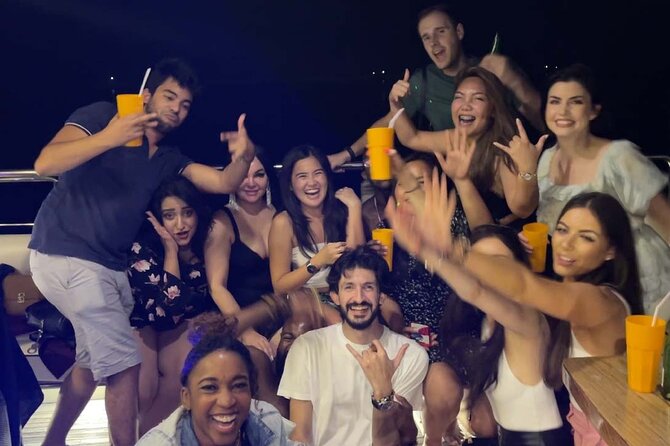 Ultimate Dubai Marina Yacht Party with BBQ, Drinks & DJ - The Ain Dubai stop and the best photo views