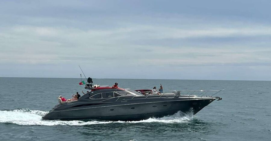 Vilamoura: Custom Private Yacht Cruise with Drinks & Bites - Seven hours on your own Algarve yacht