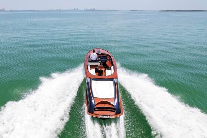 VIP Private Luxury Boat Tour - Riva Aquariva Yacht Venice - San Giorgio Maggiore offers the classic camera angle