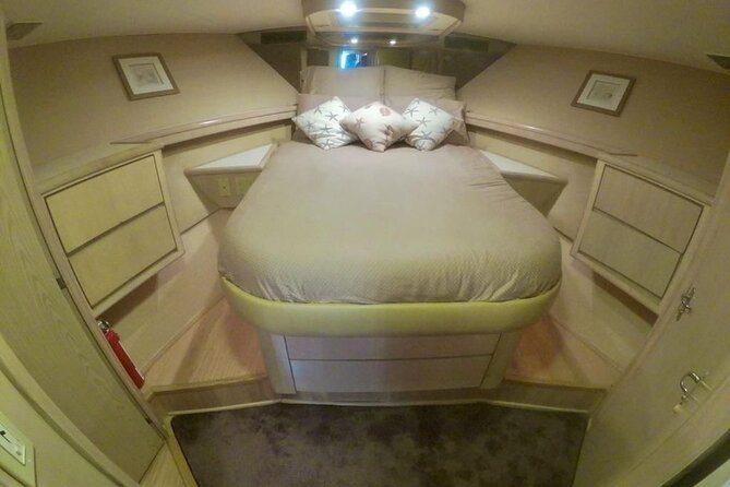 VIP YACHT up to 28 passengers - Isla mujeres snorkel - What the Onboard Service Looks Like