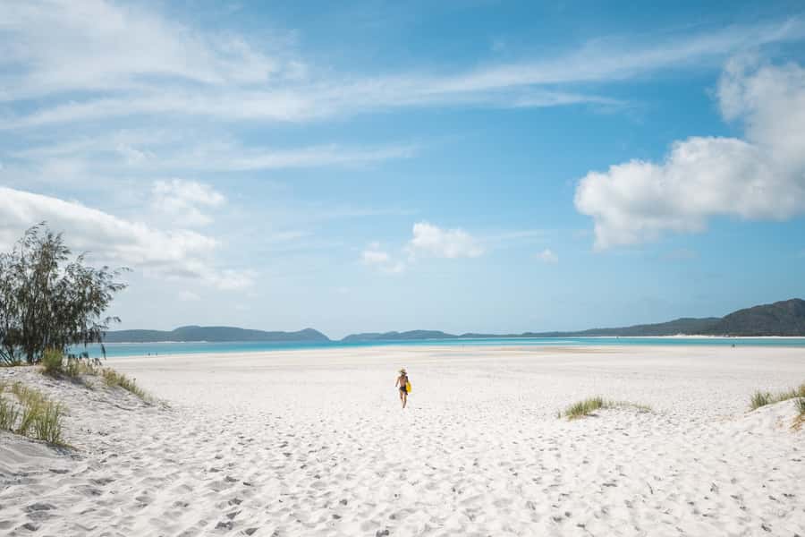 Whitsundays: 2-Day, 2-Night Maxi Yacht Sailing Adventure - Sunset snacks and the second night at anchor