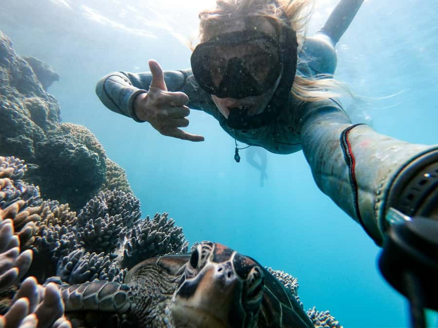 Whitsundays: 2-Day, 2-Night Maxi Yacht Sailing Adventure - Tongue Bay, Hill Inlet, and Whitehaven Beach