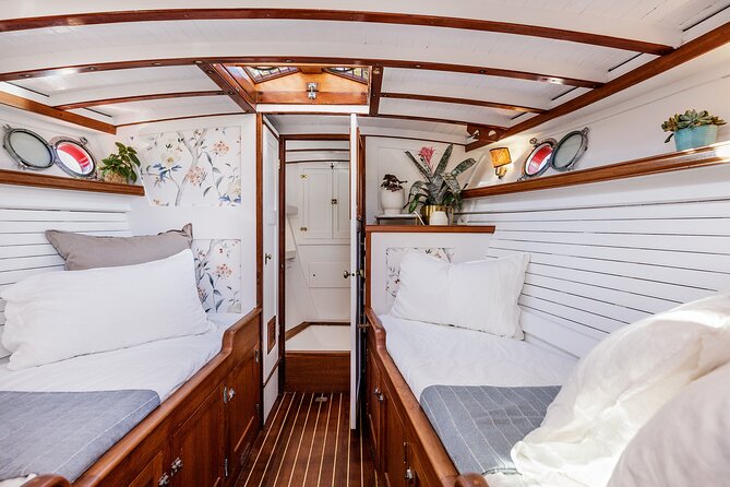 Wine and Dine on a Century Old Sausalito Yacht - What the three-hour layout feels like