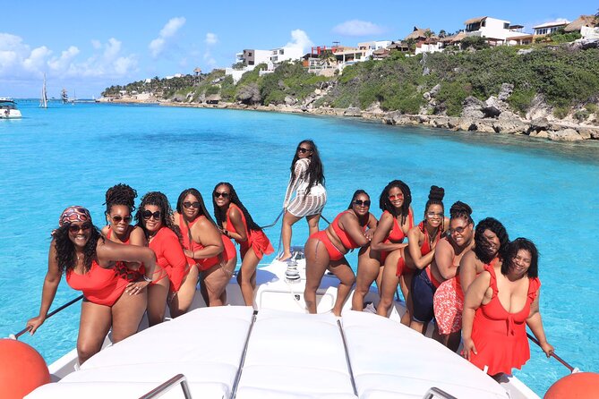 Yacht 48ft Rental in Cancun for up to 15 people - Reaching Isla Mujeres on the longer route