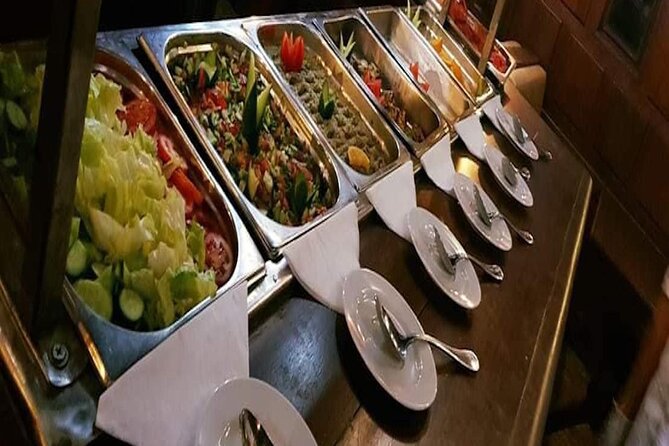 Yacht Cruise with Dinner & Oriental Show - The practical details that affect your comfort