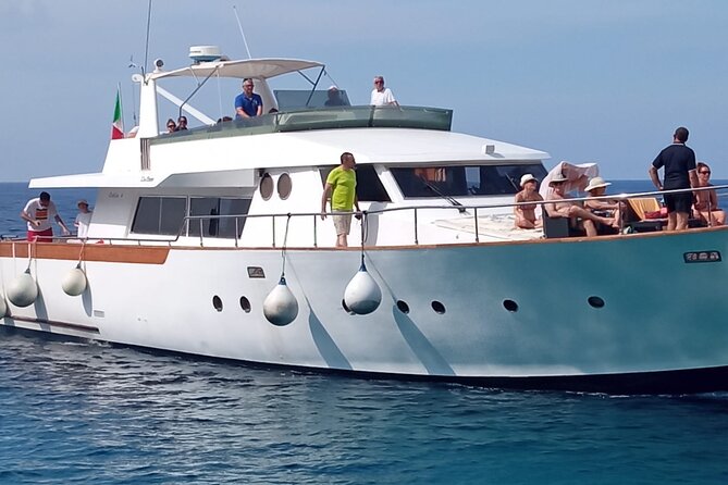 Yacht excursion Shalimar IV - A simple Trapanese lunch on board