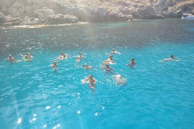 Yacht excursion Shalimar IV - Two hours in Favignana port