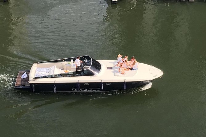 Yacht Tour in Frankfurt for up to 12 Guests - Meeting Rosario and Iryna at Mainkai 7