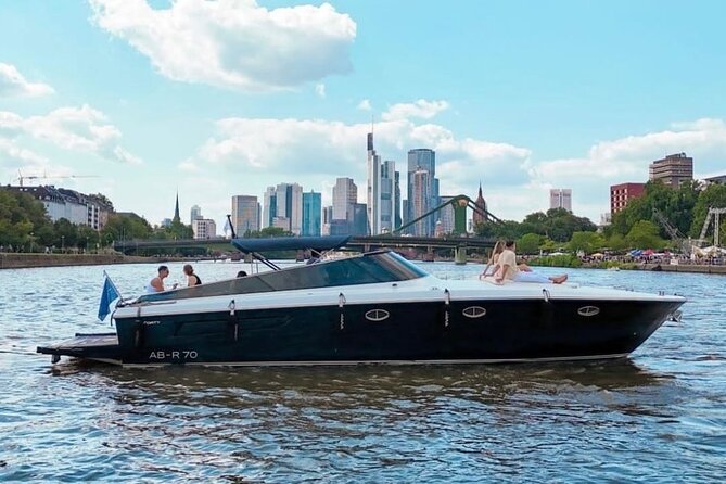 Yacht Tour in Frankfurt for up to 12 Guests - Passing Frankfurt’s bridges