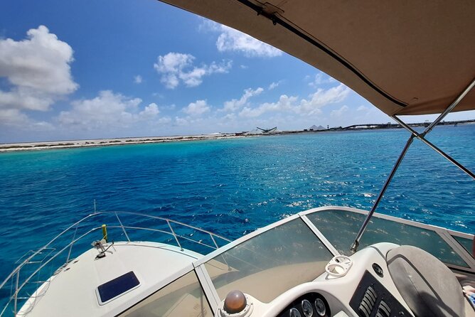 Yacht tour with local guide & snorkeling activities - Comforts onboard, and what is missing