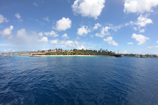 Yacht tour with local guide & snorkeling activities - Safety, weather, and timing concerns