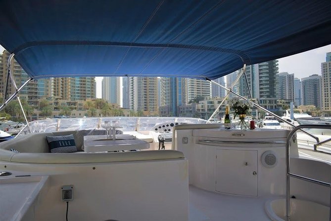 Yacht Trip Dubai : Book 56 ft Premium Yacht up to 21 people - Choosing the right length