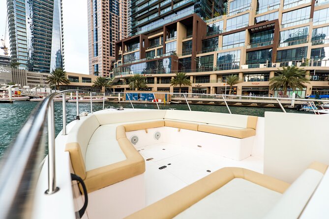 Yachting in Dubai: Book 36 ft Yacht Charter up to 10 people - Timing, meeting point, and practical details
