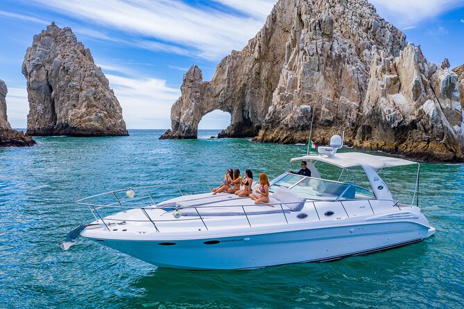 Your Own Private Luxury Yacht Experience in Cabo San Lucas - Lunch, snacks, and the onboard bar