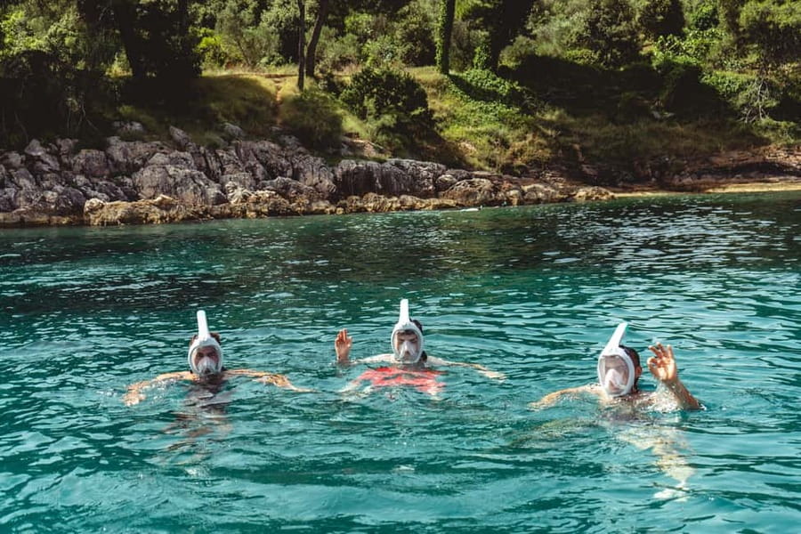 Zadar: 3 Islands Luxury Boat Tour with Aperol Spritz - A short boat ride from Zadar, with three island stops