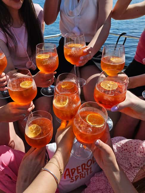 Zadar: 3 Islands Luxury Boat Tour with Aperol Spritz - Ugljan: the longest island break