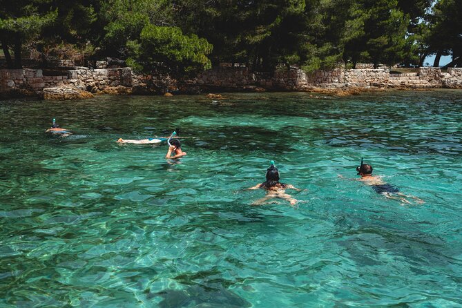 Zadar: 3 Islands Luxury Boat Tour with Aperol Spritz & Snorkeling - Who will enjoy this half-day trip most?